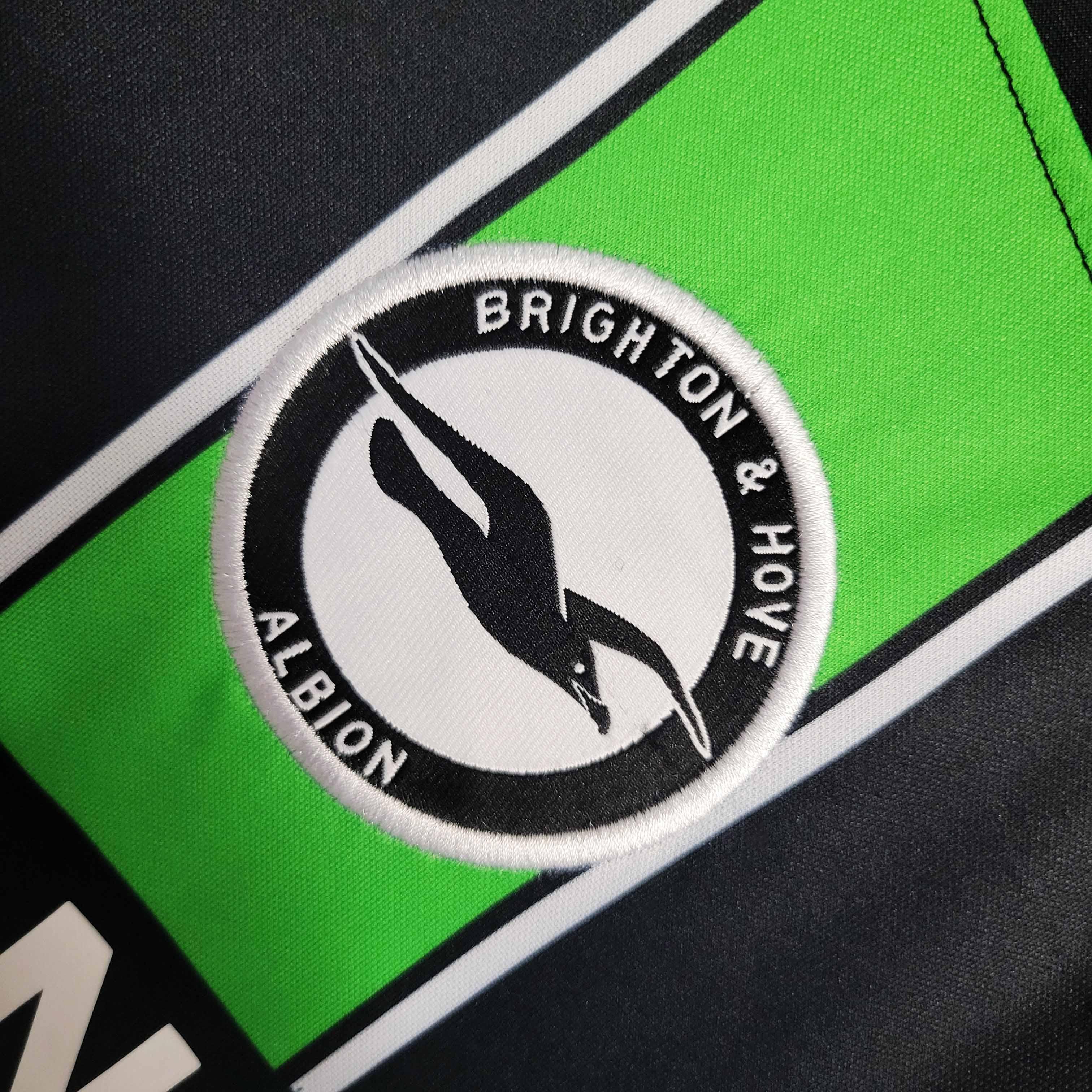 Maillot Brighton 2023-24 Le 12 -ème Maillot, maillot de football avec logo et couleurs officielles, vue frontale.