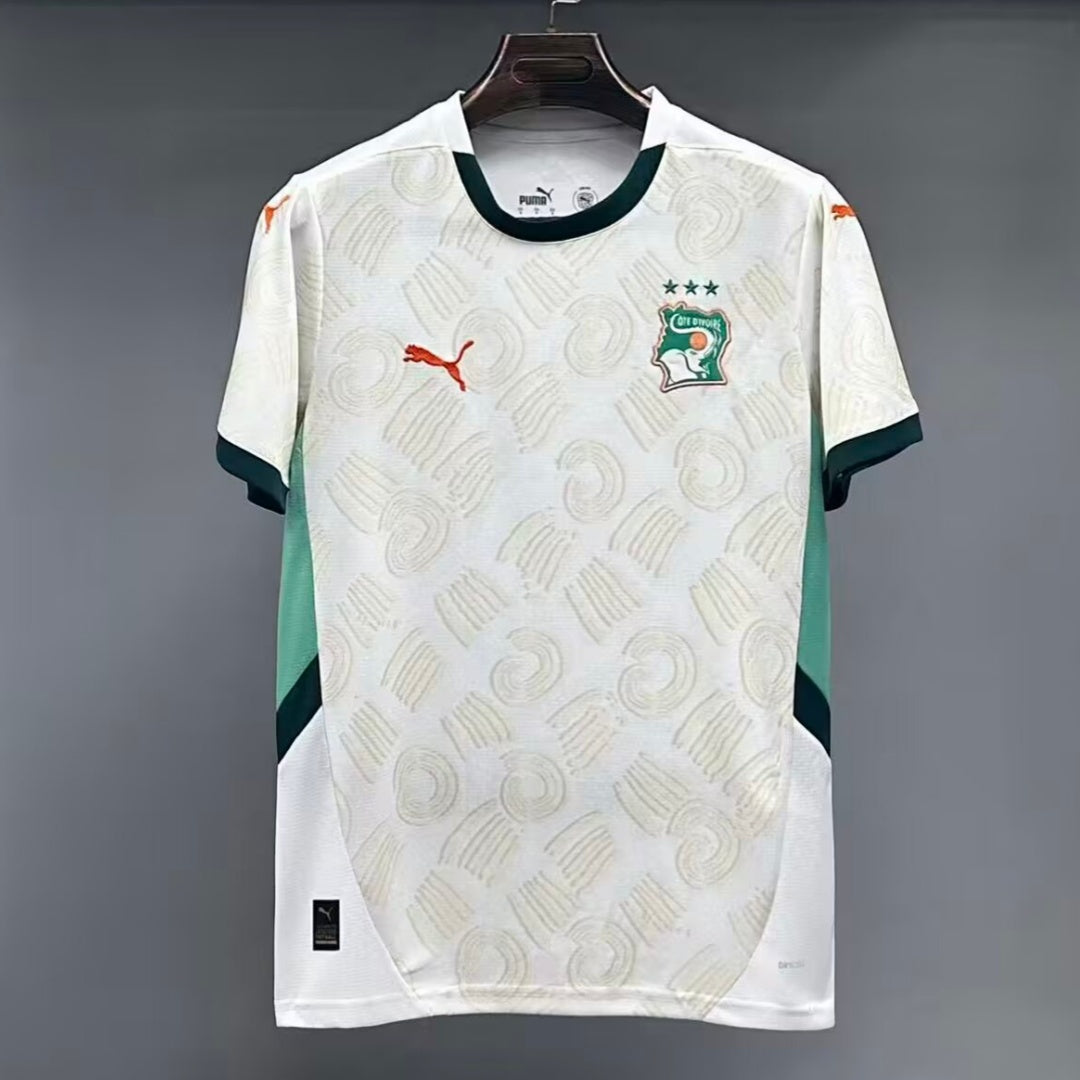 Maillot 24/25 Côte d'Ivoire Le 12 -ème Maillot, maillot de football avec les couleurs et logo de l'équipe nationale ivoirienne.
