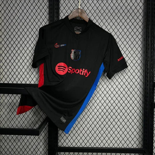 Maillot FC Barcelone 2024/25 Le 12, maillot officiel de football avec logo et design moderne, vue de face.