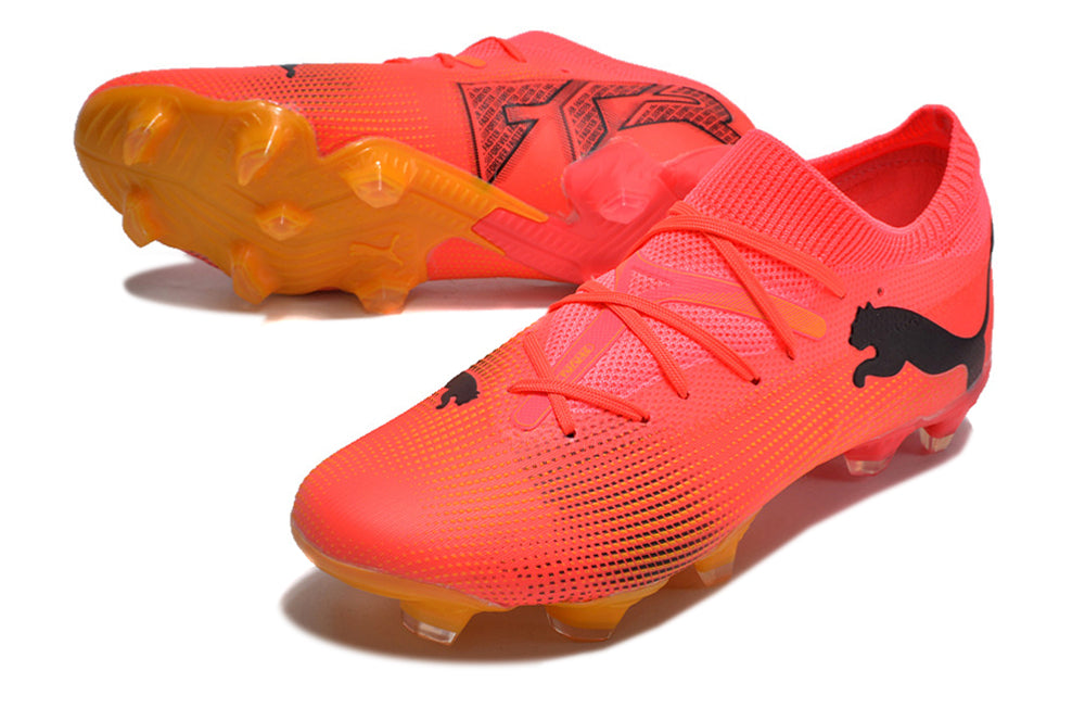 Crampons FUTURE 7 ULTIMATE de Le 12 -ème Maillot, accessoires de fixation pour chaussures de sport ou randonnée.