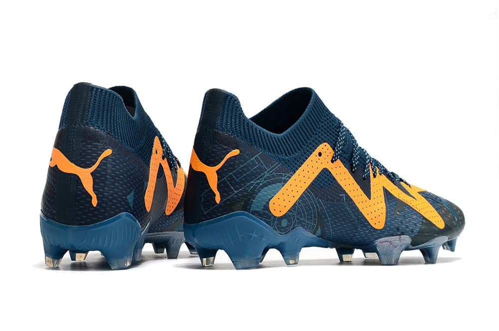 Crampons Future Ultimate FG de Le 12 -ème Maillot, fixation en acier, pour chaussures de football, visibles sur fond neutre.