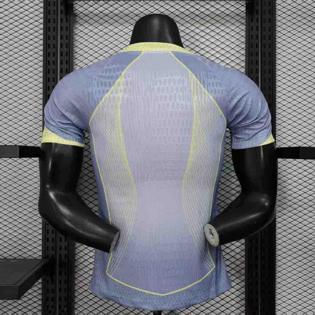 Maillot FC Barcelone 2025/26 de Le 12-ème Maillot, équipement de football avec logo et couleurs officielles.