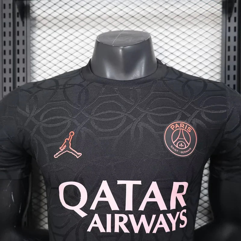 Maillot PSG concept 2025-26 de Le 12 -ème Maillot, devant avec logo et design moderne, tissu synthétique bleu et rouge.