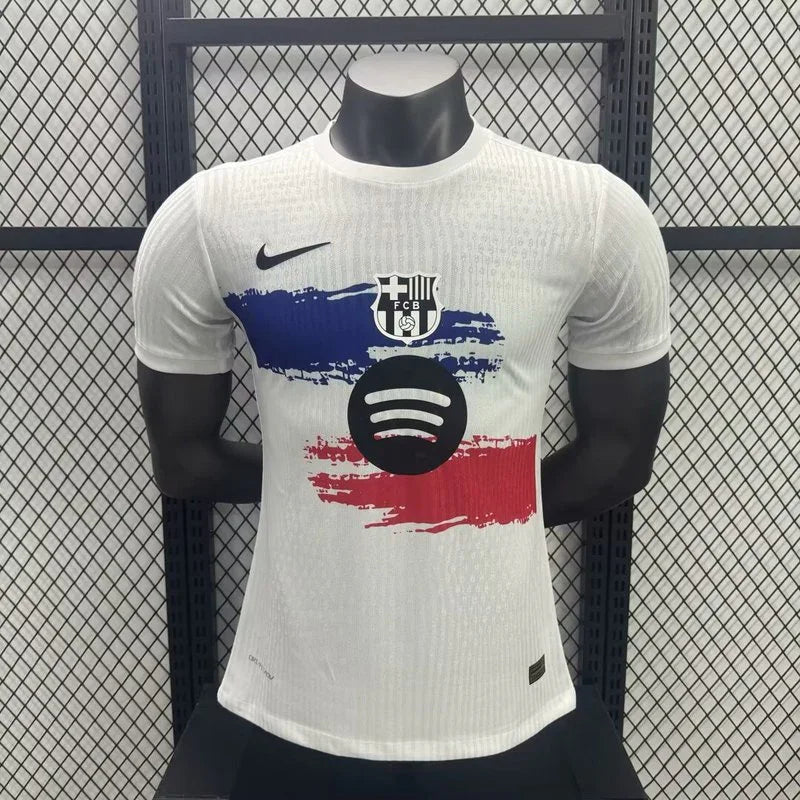 Maillot FC Barcelone concept 2025-26 de la marque Le 12-ème, vue de face avec logo et design moderne.