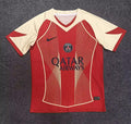Maillot PSG concept 2025-26 de Le 12 -ème Maillot, maillot de football avec logo et design moderne, vue de face.