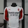 Maillot à manches longues de football AC Milan 2025-26, marque Le 12 -ème Maillot, en tissu rouge et noir avec logo du club.
