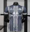 Maillot de football Marseille JUL Le 12 -ème, maillot coloré avec logo et détails de l'équipe sur le devant.
