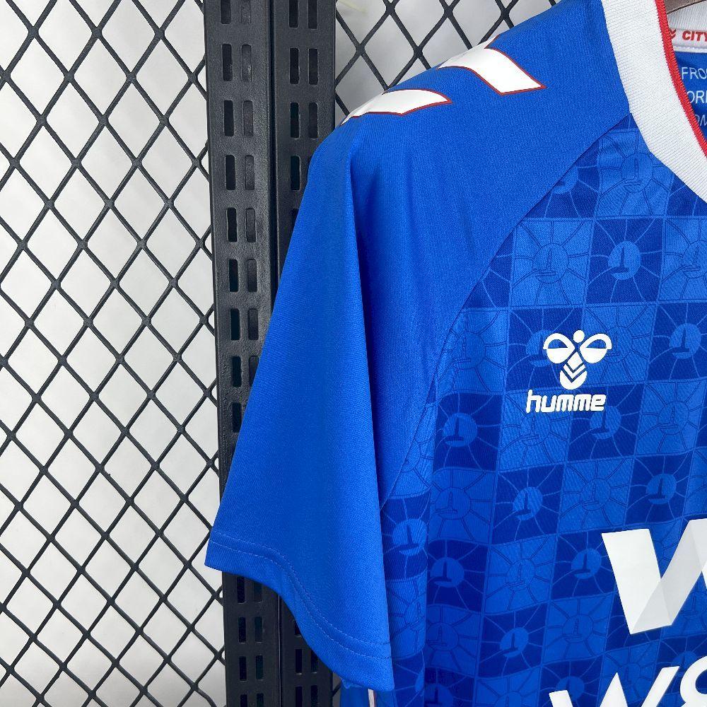 Maillot extérieur Sunderland 2025-26 Le 12 -ème Maillot, maillot de football avec logo et design officiel visible.