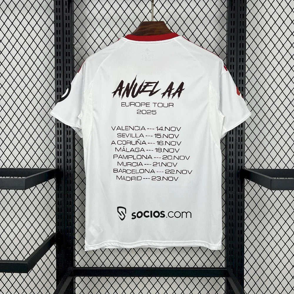 Maillot de football Séville concept 2025-26 de la marque Le 12-ème Maillot, vue de face avec design moderne et couleurs vives