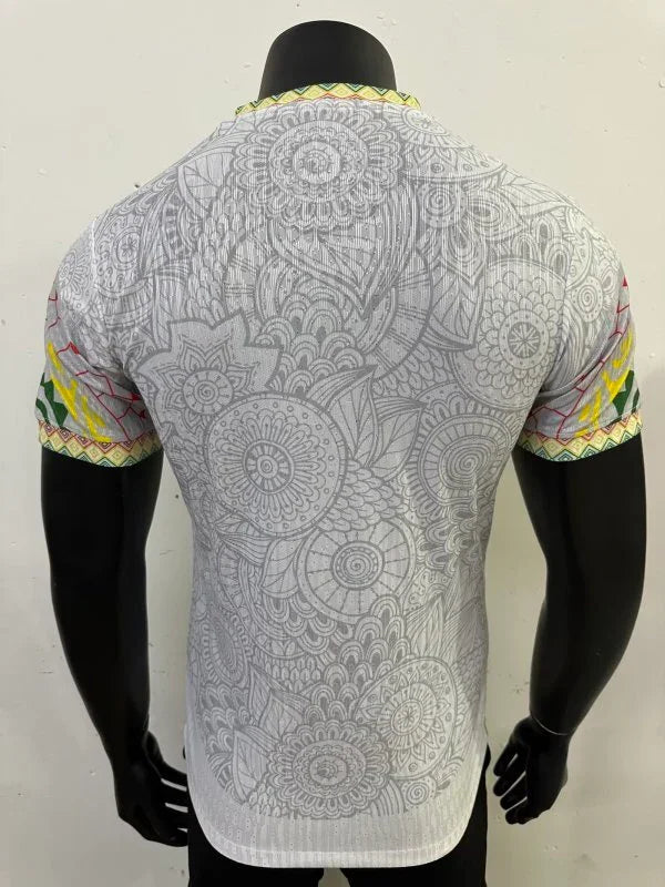 Maillot Mali 2025-26 de la marque Le 12 -ème Maillot, vue de face avec design aux couleurs nationales.