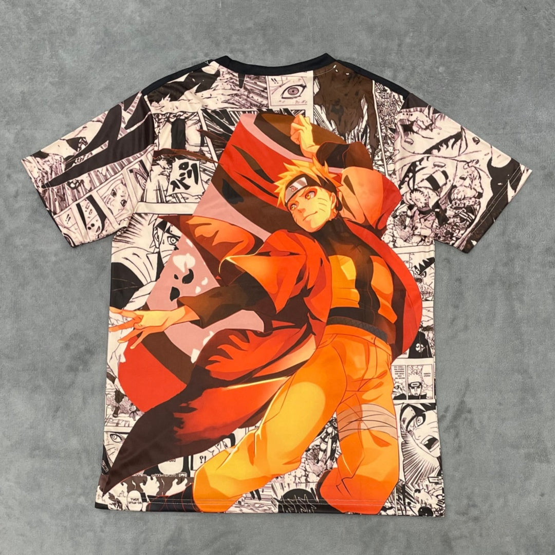 Maillot japonais anime 25/26 Le 12 -ème Maillot en jaune pour enfant, détail du design graphique sur le devant.
