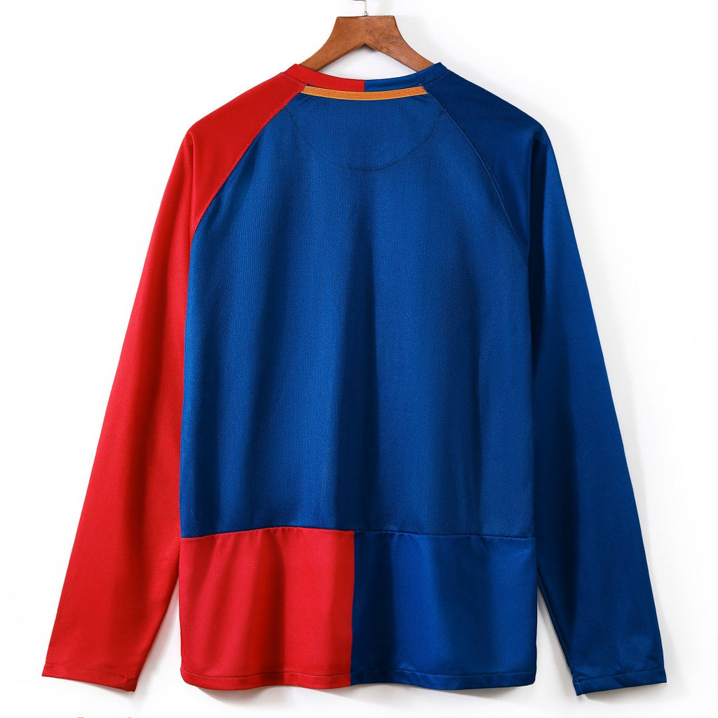Maillot domicile rétro du FC Barcelone 2008-2009 à manches longues, marque Le 12 -ème Maillot, vue de face.