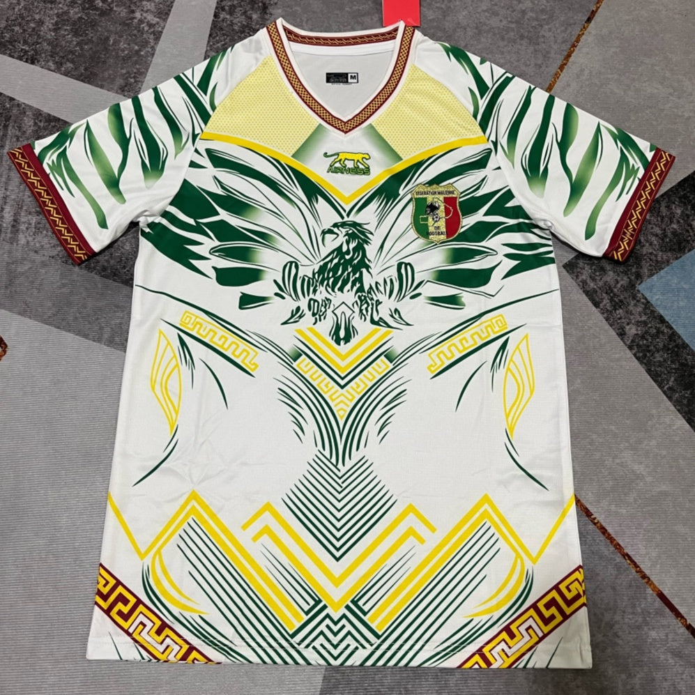 Maillot de football blanc Mali 25/26 Le 12 -ème Maillot, détails du design et logo sur le devant