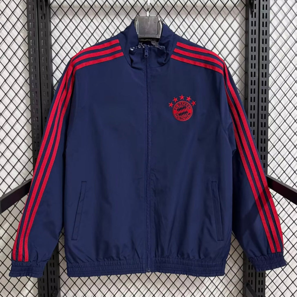 Veste coupe-vent réversible Bayern Munich Le 12 -ème Maillot, tissu léger et coloré, vue de face avec logo de l'équipe.