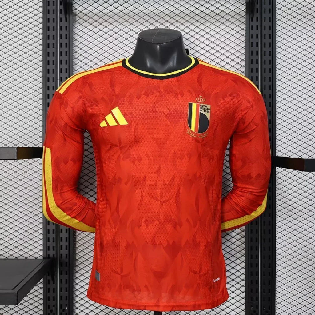 Maillot Belgique manches longues Coupe du Monde 2026, Le 12 -ème Maillot, devant avec logo et détails du maillot de football.