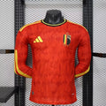 Maillot Belgique manches longues Coupe du Monde 2026, Le 12 -ème Maillot, devant avec logo et détails du maillot de football.