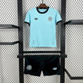 Maillot enfant Allemagne 2025 de la collection Le 12, vue en gros plan, avec logo et détails du kit sportif.