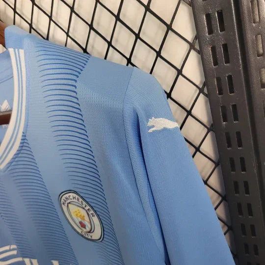 Maillot Manchester City manches longues 2023 2024 Le 12 -ème Maillot, maillot de football bleu avec logo de l'équipe