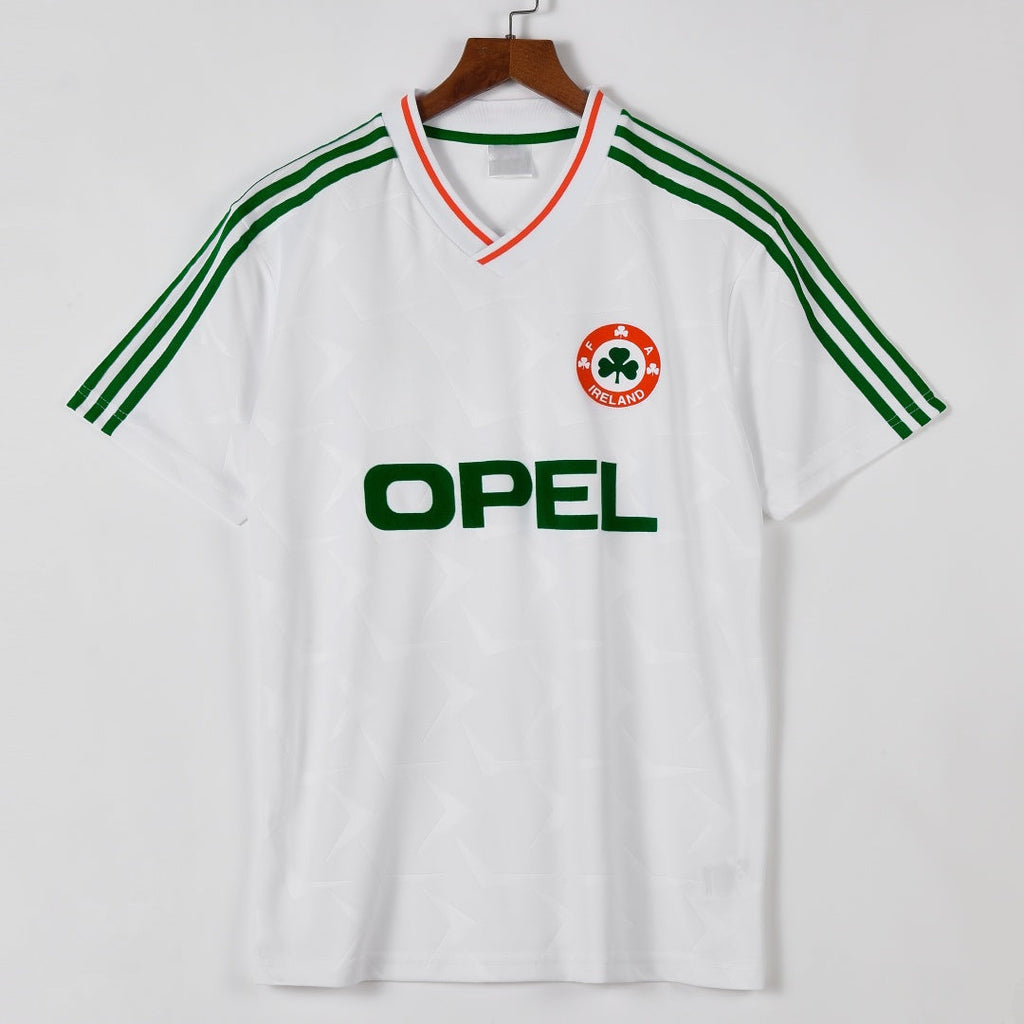 Maillot extérieur rétro de l'Irlande 1990-1992, maillot de football de la marque Le 12, porté et en bon état.