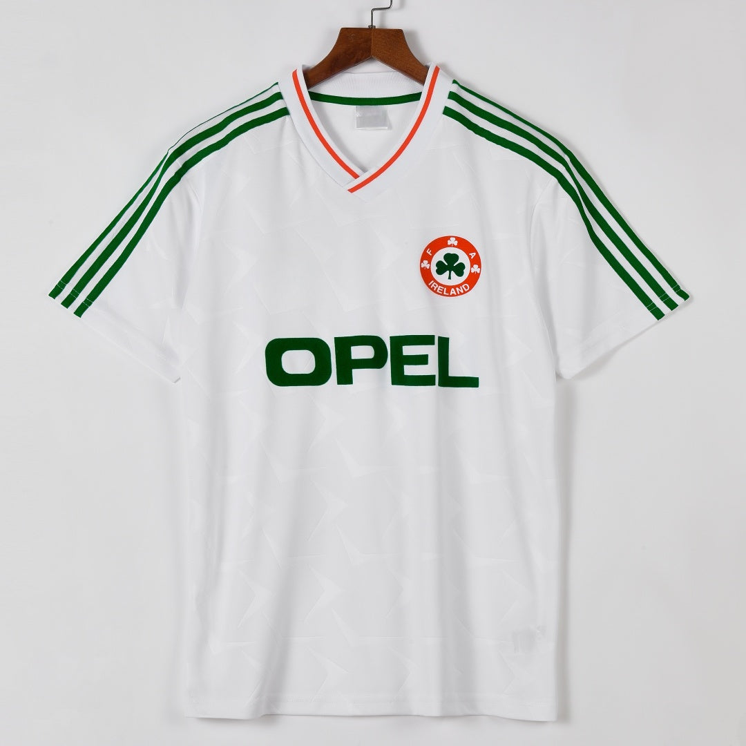Maillot extérieur rétro de l'Irlande 1990-1992, maillot de football de la marque Le 12, porté et en bon état.