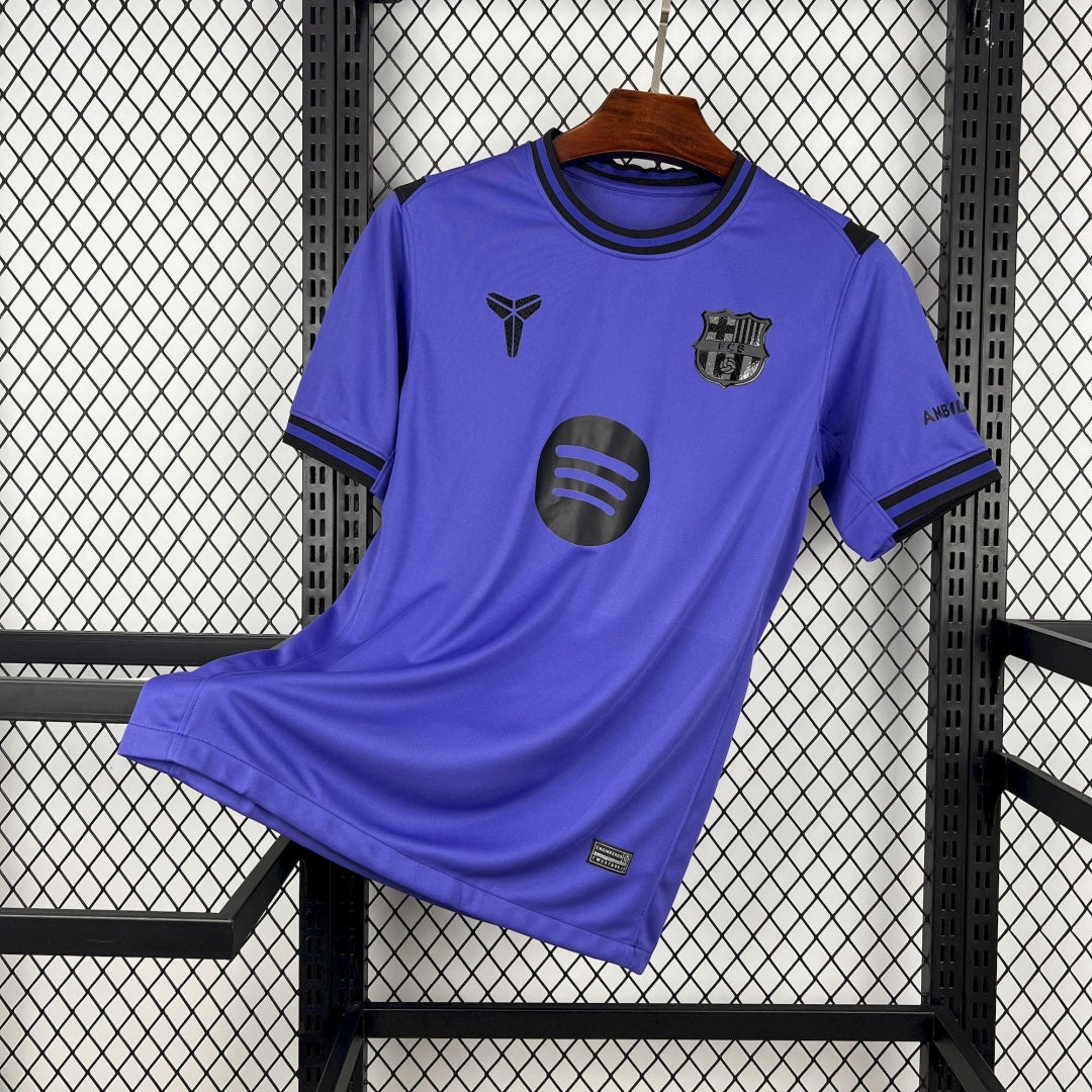 Maillot 24/25 Barcelone Spécial violet Le 12 -ème Maillot, devant du maillot de football avec logo et détails violets.