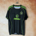Maillot de football Celtic Glasgow third 25/26, marque Le 12 -ème Maillot, vue front avec logo et motifs verts et blancs.
