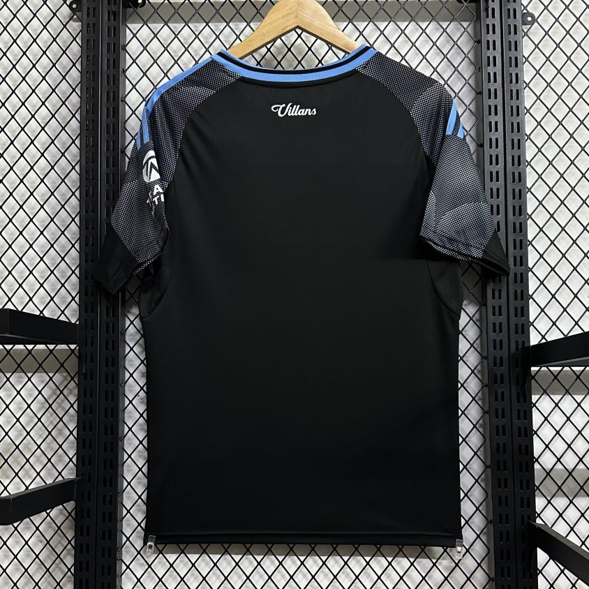 Maillot extérieur Aston Villa 25/26 Le 12 -ème Maillot, maillot de football avec logo et détails de l'équipe sur le devant.