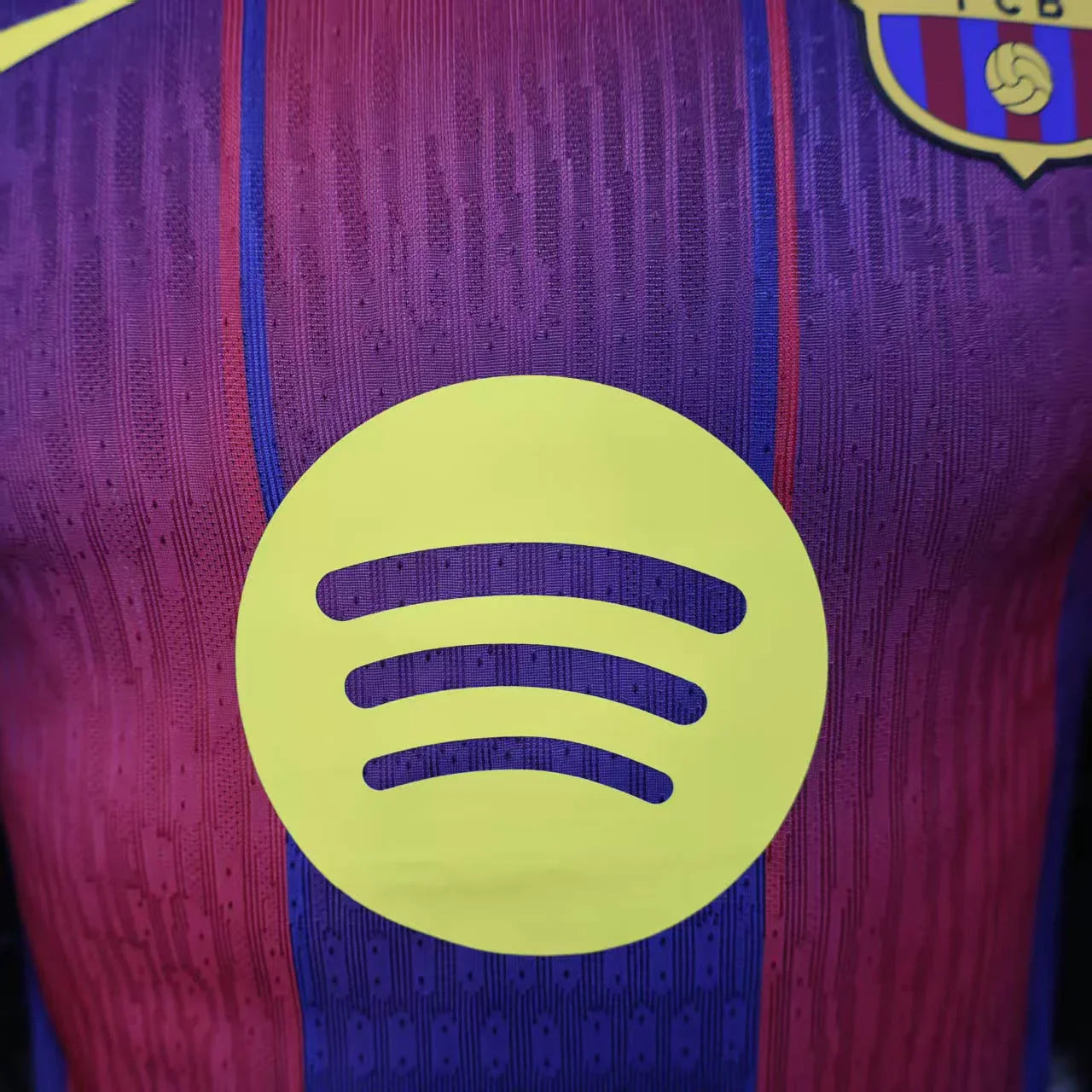 Maillot FC Barcelone 2025/26 Le 12-ème, maillot de football avec logo du club et design moderne, vue frontale.