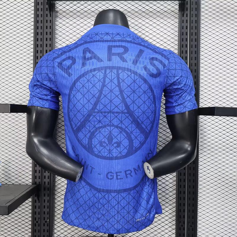 Maillot Paris Saint-Germain 2025/26 de la marque Le 12-ème Maillot, vue de face avec logo et détails du design.