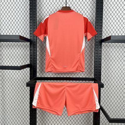 Maillot de gardien pour enfant Real Madrid 2025-26, kit officiel Le 12 -ème Maillot, maillot de football avec logo et détails.