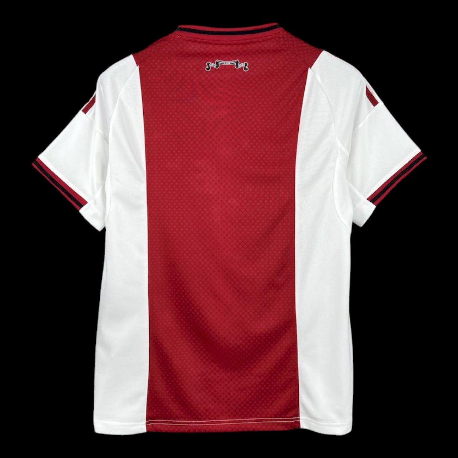 Maillot domicile Ajax 25/26 Le 12 -ème Maillot, maillot de football rouge avec motifs et logo Ajax visible sur le devant.