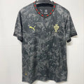 Maillot de football Portugal Spécial noir pour enfants 25/26 ans, marque Le 12 -ème Maillot, vue front sur le produit.