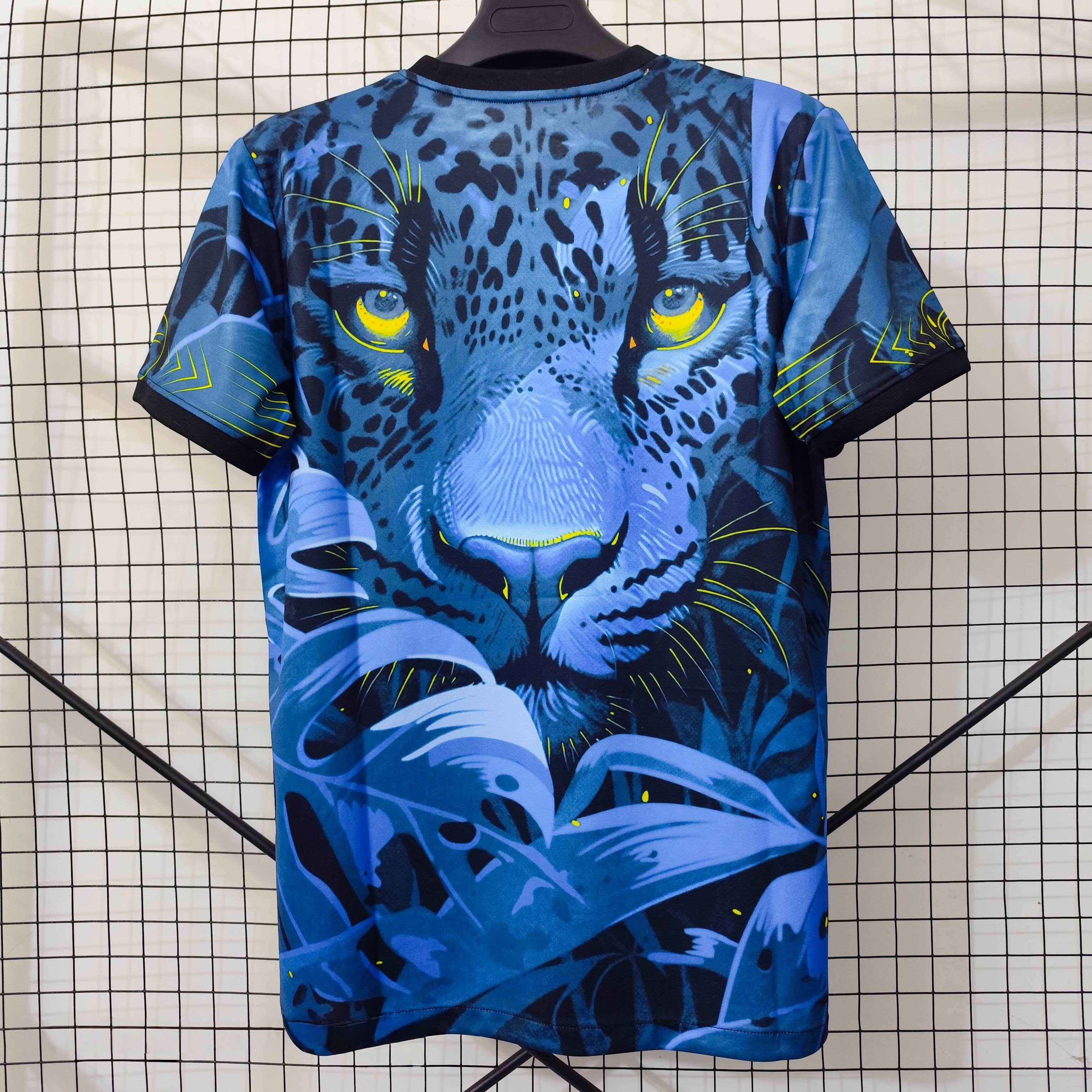 Maillot de football Brésil 25/26 Le 12 -ème Maillot, design spécial avec logo et couleurs officielles du Brésil.