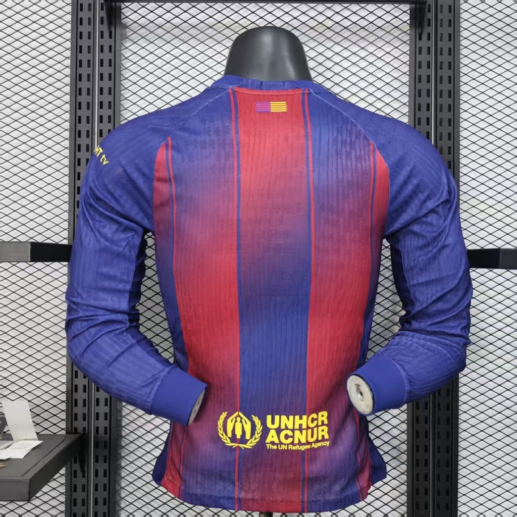 Maillot domicile 25/26 Barcelone à manches longues, marque Le 12-ème Maillot, vue de face avec logo du club.
