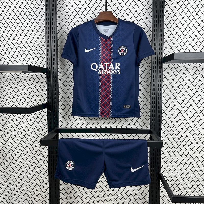 Ensemble domicile pour enfant PSG Le 12 -ème Maillot, maillot de football bleu avec logo du Paris Saint-Germain.