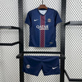 Ensemble domicile pour enfant PSG Le 12 -ème Maillot, maillot de football bleu avec logo du Paris Saint-Germain.