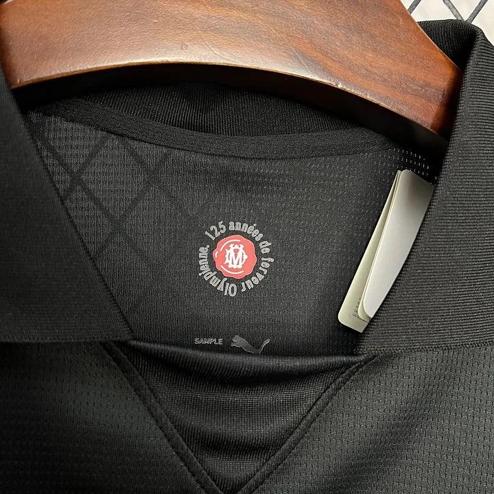 Maillot Olympique de Marseille 125 ans 2024-2025, maillot de football noir Le 12-ème Maillot, avec logo OM et détails dorés