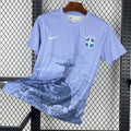 Maillot de football gris Brésil 25/26, modèle spécial, fabriqué par Le 12 -ème Maillot, vue de face avec logo et détails du design