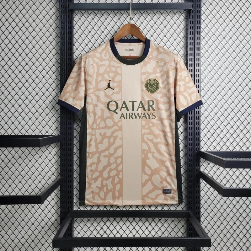 Maillot Paris Saint Germain saison 2023-2024 quatrième, Le 12 -ème Maillot, vue de face avec logo et design moderne.