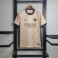Maillot Paris Saint Germain saison 2023-2024 quatrième, Le 12 -ème Maillot, vue de face avec logo et design moderne.
