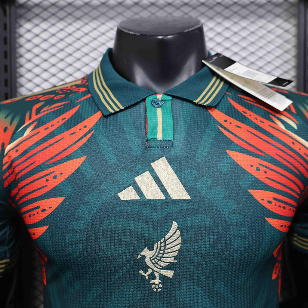 Maillot de football Mexico 25-26 ans, marque Le 12 -ème Maillot, vue de face avec logos et détails colorés.