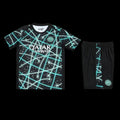 Ensemble Inter Milan Le 12 avec maillot et accessoires, logo de l'équipe, en tissu sportif bleu et noir.