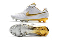 Crampons Le 12 -ème Maillot Tiempo Legend 7 R10 Elite FG pour football, pointes en acier et semelles antidérapantes.