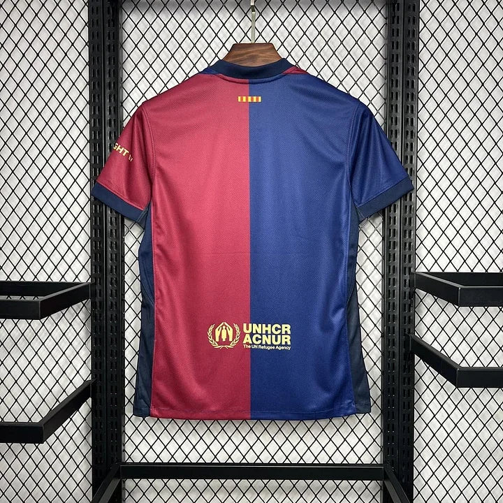 Maillot domicile FC Barcelone 2024/25 Le 12 -ème Maillot, maillot de football bleu et grenat avec logo du club.