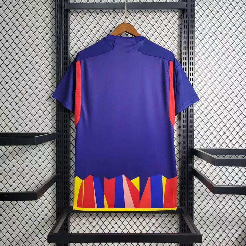 Maillot de football Lyon Concept 2023-24 de la marque Le 12 -ème, vue de face avec logo et design moderne.