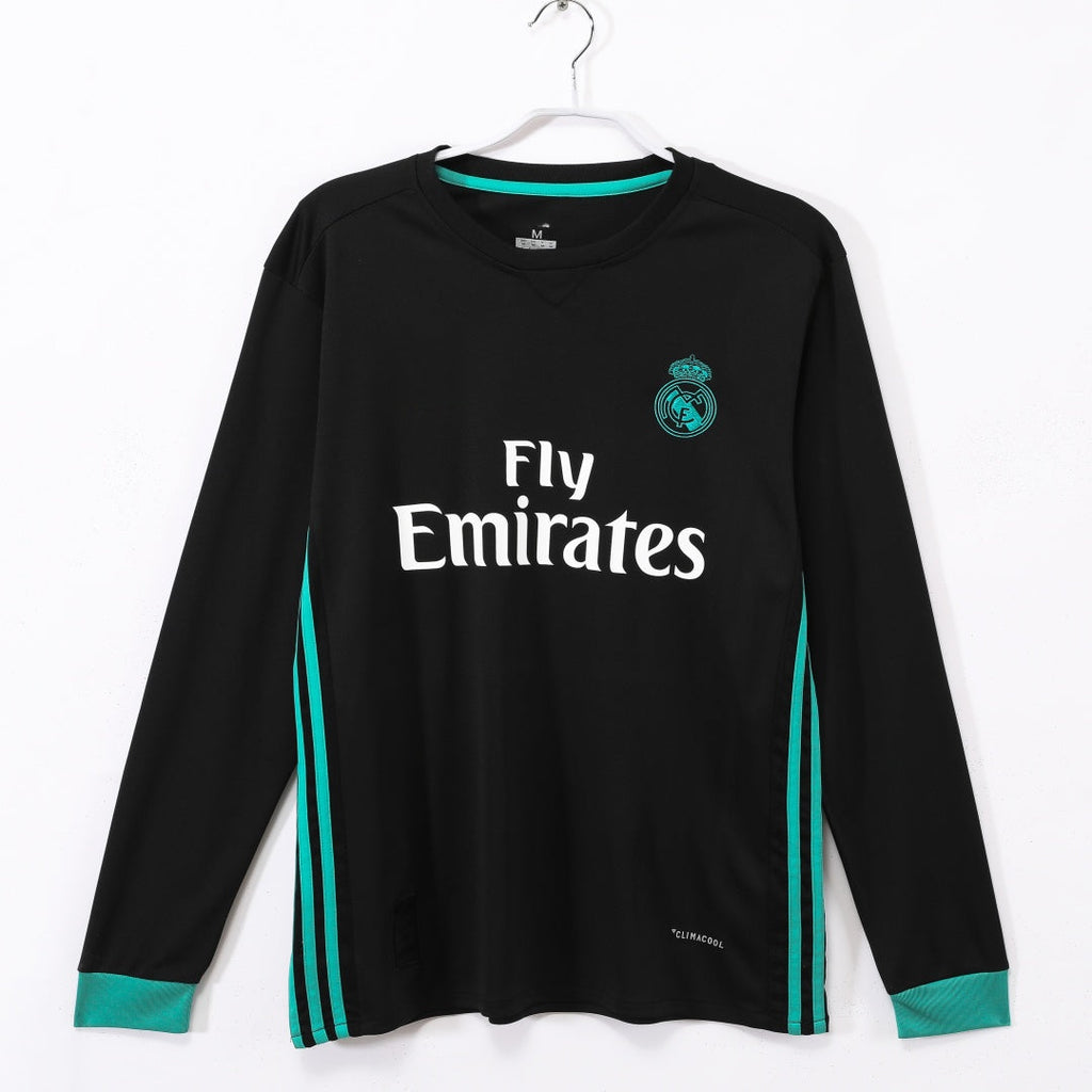 Maillot rétro extérieur Real Madrid 2017-2018, manches longues, marque Le 12ème Maillot, vue de face avec détails du design.