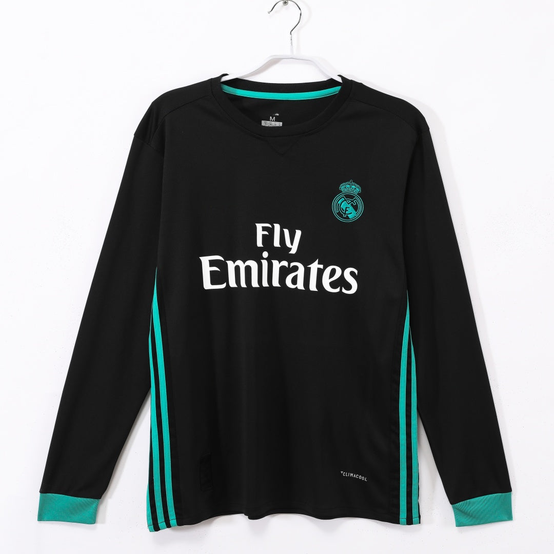 Maillot rétro extérieur Real Madrid 2017-2018, manches longues, marque Le 12ème Maillot, vue de face avec détails du design.