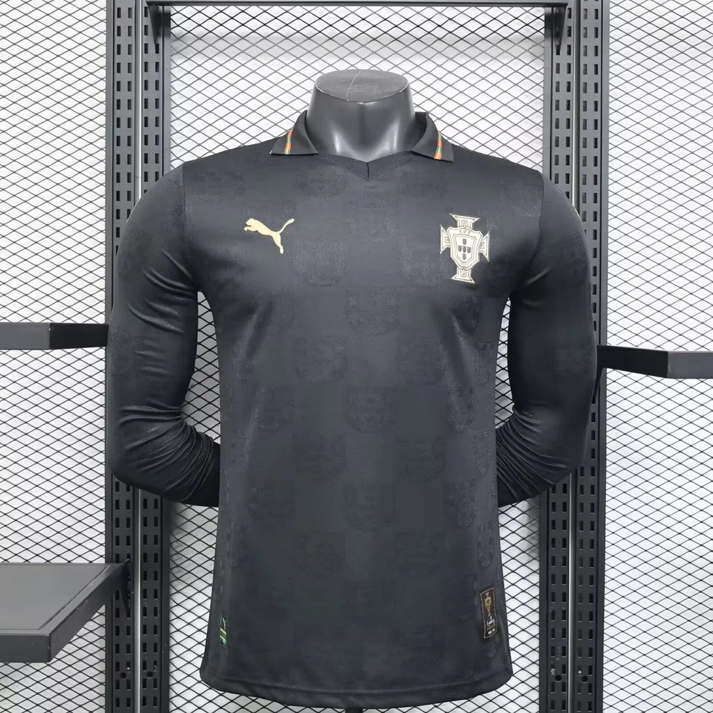 Maillot extérieur Portugal manches longues Coupe du Monde 2026, marque Le 12 -ème Maillot, vue de face avec logo et détails.