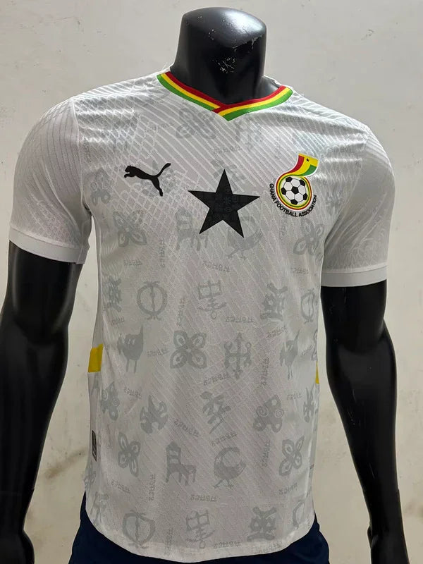 Maillot Ghana 2025-26 Le 12 -ème Maillot, maillot de football, vue de face avec logo et détails du design.