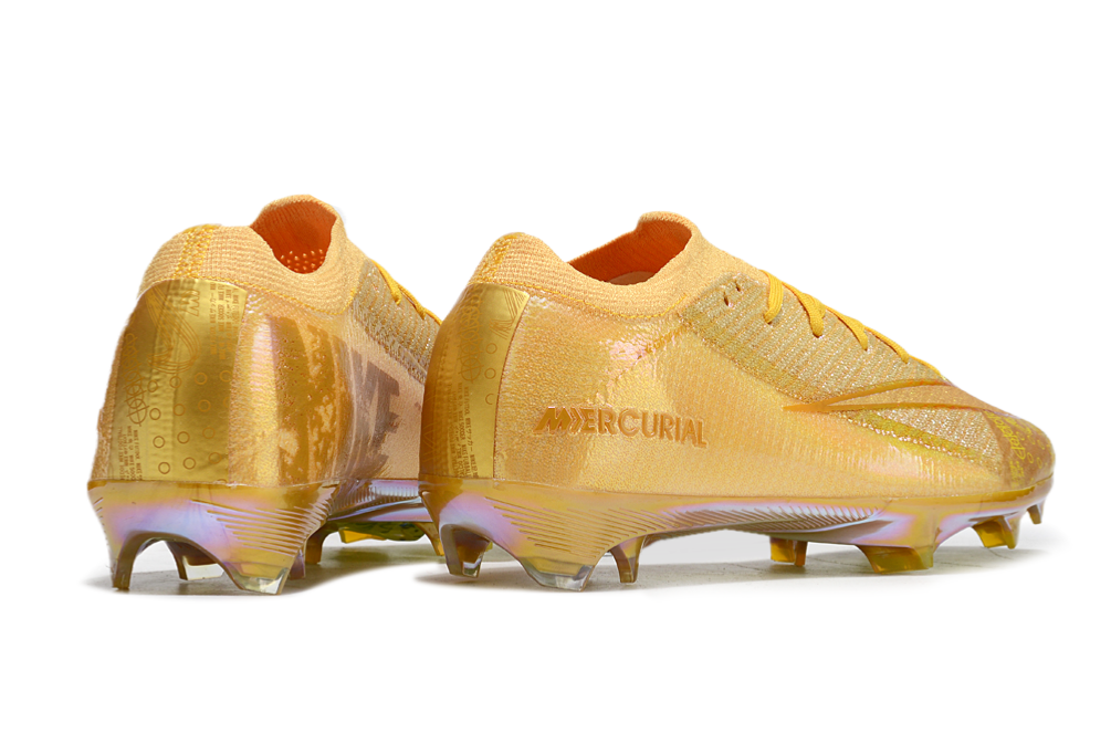 Crampons Mercurial Vapor 16 Elite XXV pour football, semelles à pointes en métal, conçus pour performance sur terrain.